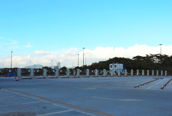 奥特迅望海路充电站停车场.jpg 奥特迅望海路充电站停车场.jpg